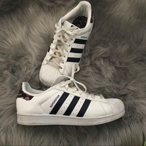 Adidas Superstar